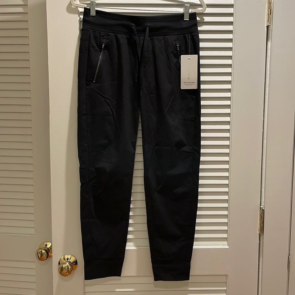 Black Athleta Trekkie Jogger Size 6